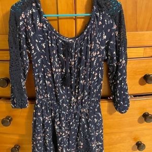 Xhilaration long sleeve jumper